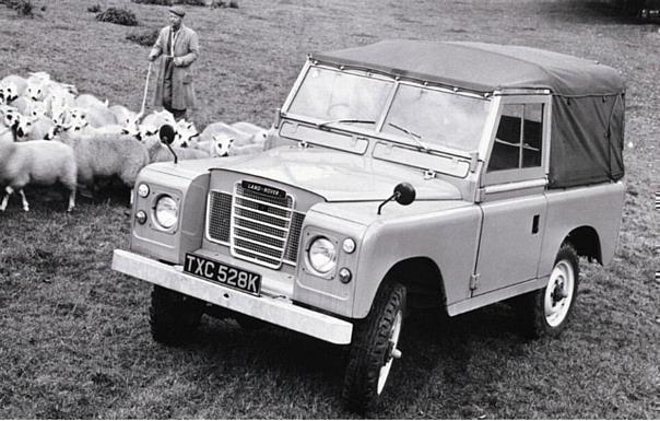 Der Land Rover (hier ein Modell der Serie III) war ursprünglich für britische Farmer konzipiert worden. Foto: Auto-Reporter/Land Rover